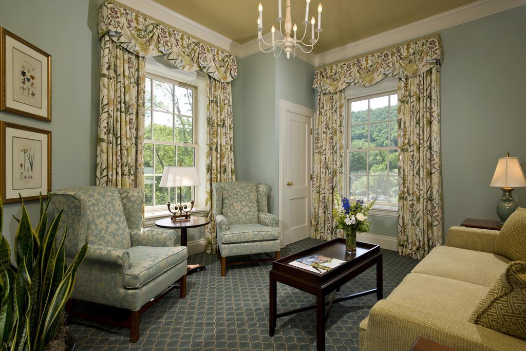 The Otesaga Resort Hotel Cooperstown Exterior photo